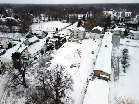Luftbild: Haus 3 und Haus 2 im Winter